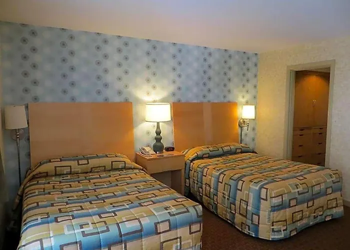 Hotel Carleton Of 3*